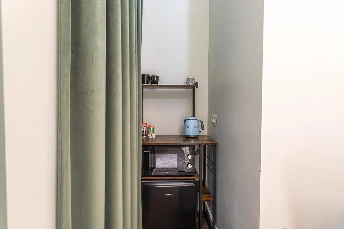 Van Lerius Room Anversa 0*,  Belgio